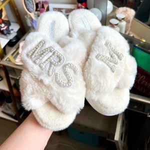 Faux Fur Bride Slippers - NEVERWORN